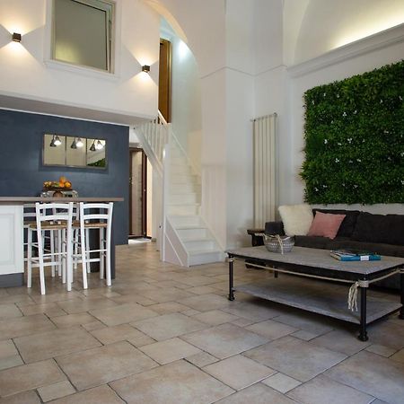 Casa Colombo - The Fab Stay Brindisi Exterior photo