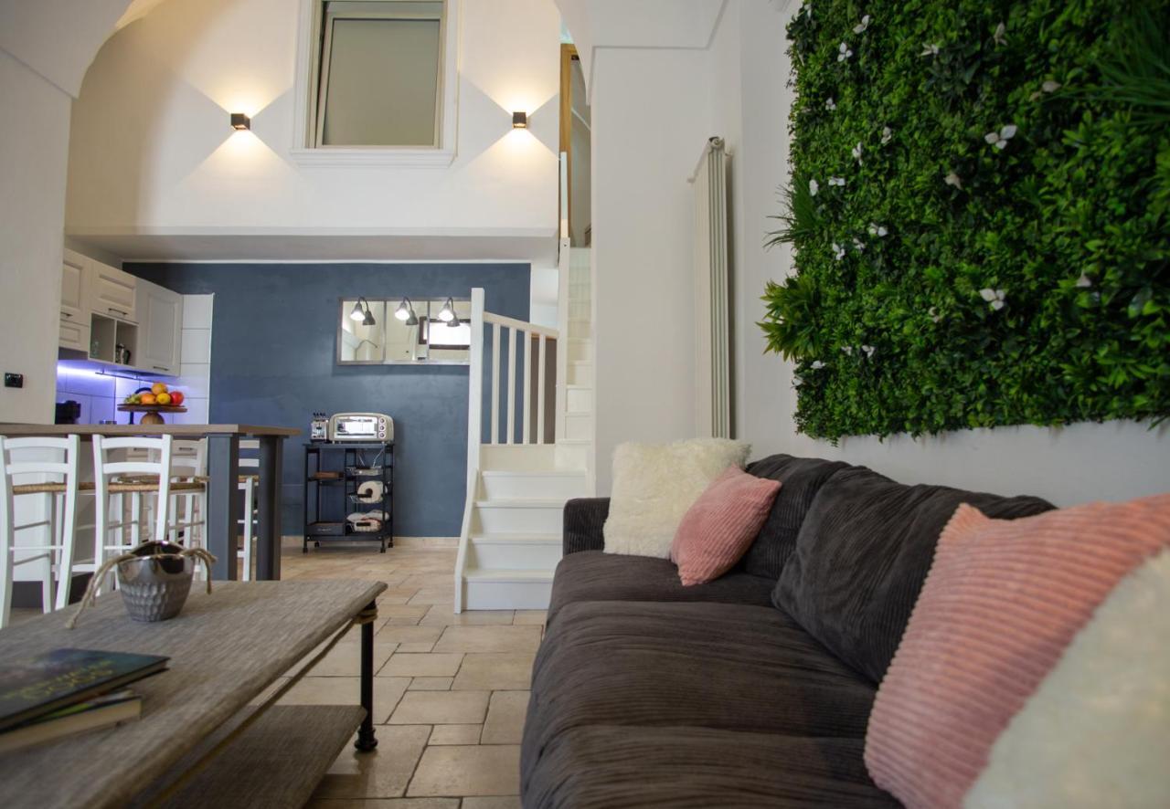 Casa Colombo - The Fab Stay Brindisi Exterior photo
